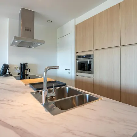 아파트 Stunning Dune Views - Light-filled Coastal Retreat 오스텐드